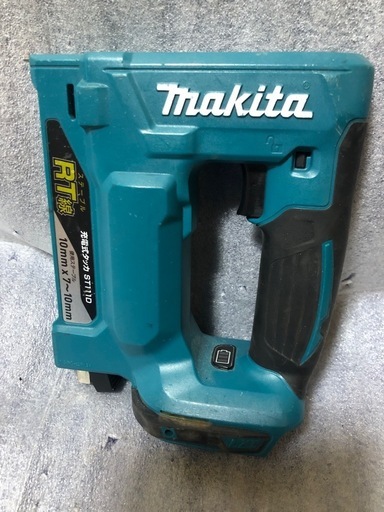 マキタ充電式タッカ、中古美品、ST111、本体のみ