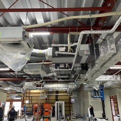 賞与年2回！月給50万円を目指せる空調設備工事スタッフ／随時昇給＆各種手当充実の画像