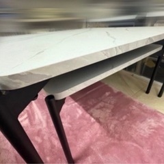 大理石風テーブル
の画像