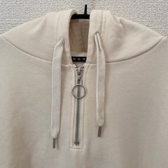 イング　パーカー　Mの画像