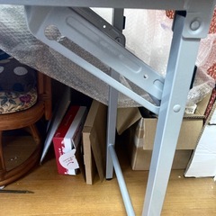 テーブル折りたたみテーブル 棚無し幅1500x 奥行45ｾﾝﾁ高さ700mm 長机 イベントテーブルの画像