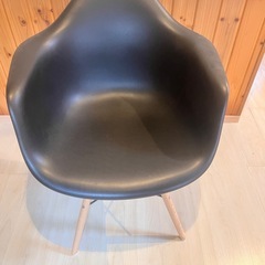 オーヤマ　デザインチェア　アームチェアの画像