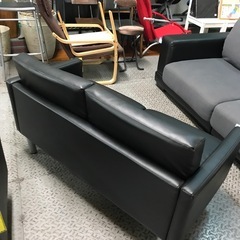 ジャングルジャングル貝塚店　2人掛けソファ　ブラック　シンプルデザイン　貝塚市　二色浜　リサイクルショップの画像