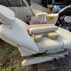 美容エステ用電動ベッドの画像