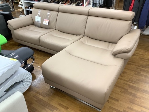 90分の無料軽トラック貸出サービス！novaflex カウチソファー