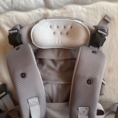 アップリカ　ラクリス　
抱っこ紐の画像