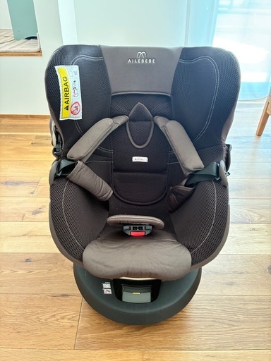 エールべべ　チャイルドシート　ISOFIX　クルット4i