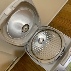 象印 IH炊飯ジャー NP-CB10K 5.5合炊き IH炊飯器の画像