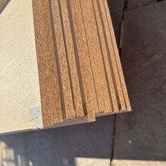 受付終了パーティクルボード1820/600 厚み20釘穴あり12枚セットの画像