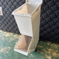 2段ゴミ箱！キャスター付き！の画像