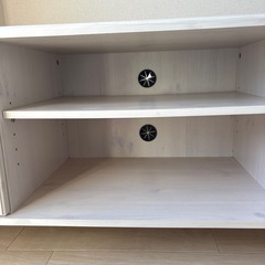 テレビボードの画像