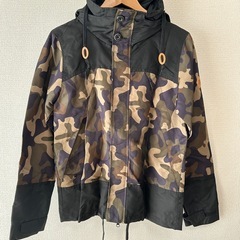【新品未使用】 迷彩 カモフラ カモ柄 マウンテンパーカー アウトドア ジャケットの画像