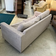 今2603-636 2人掛けソファ ベージュ ファブリックタイプ シミ毛玉有り の画像