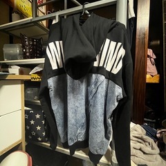 パーカーの画像