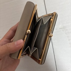 三つ折り財布の画像