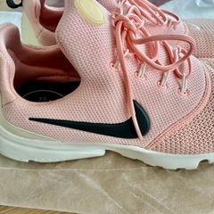 ★美品NIKEスニーカー ２５cmの画像