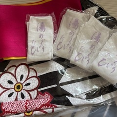 花柄ストライプ袴セット（赤帯・足袋付き）の画像