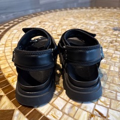 美品　ZARA サンダルの画像