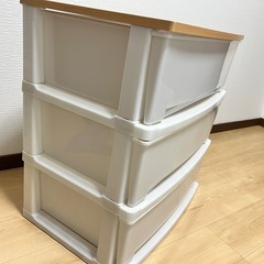 ニトリ 木目調天板チェストの画像