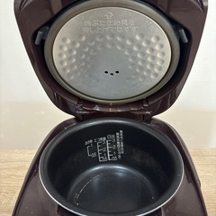 炊飯器の画像