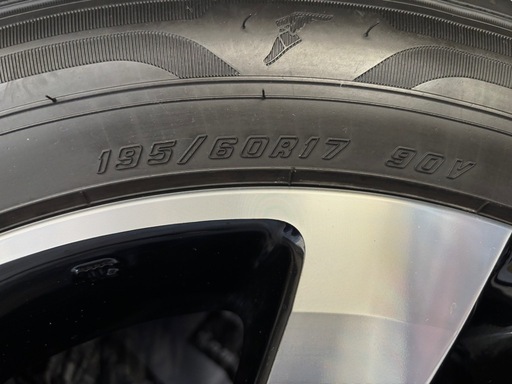 TOYOTA ライズ　2025年夏タイヤ&ホイール付　走行距離約100km（1か月装着） １本（残1本）