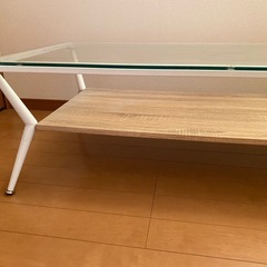 ガラステーブル
の画像