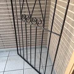 アイアンドアの画像