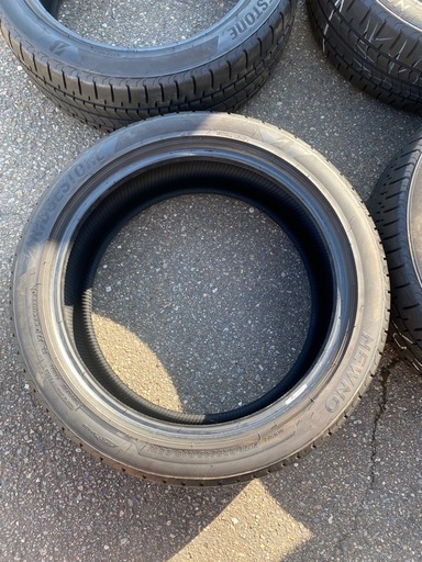 ブリヂストン　225/45R18