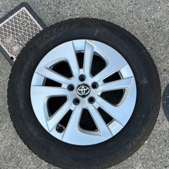 プリウス50純正15インチホイールノーマルタイヤセットの画像