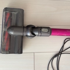 ダイソン　掃除機　ピンクの画像