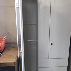 ジャングルジャングル貝塚店　ニトリ　ワードローブ　ホワイト　ミラー付き　お洒落　貝塚市　二色浜　リサイクルショップの画像