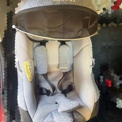 Aprica クルリア チャイルドシートの画像