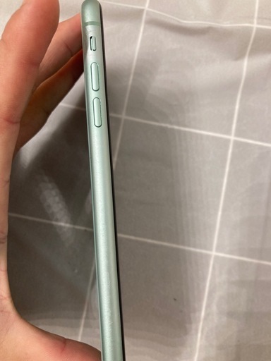 iPhone 11  64GB