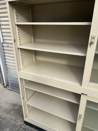 ガラス引き違い上下書庫 キャビネット スチール製 書類収納庫 物品棚 整理棚 保管庫 事務室 事務所　オフィス