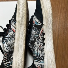 adidas スニーカー24cmの画像