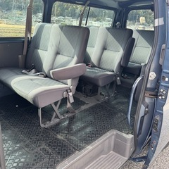 🟣キャラバン　ワゴンの画像