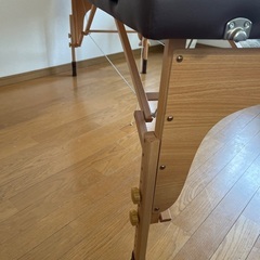 ETBELLA 折りたたみマッサージベッドの画像