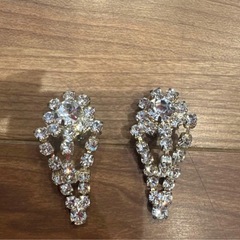 フラワーモチーフネックレス＆イヤリングセットの画像