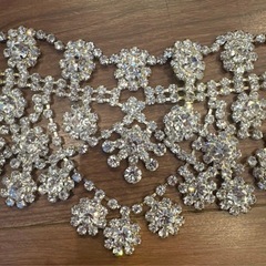 フラワーモチーフネックレス＆イヤリングセットの画像