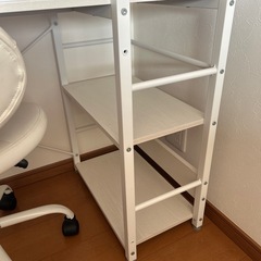 ニトリ　勉強机の画像