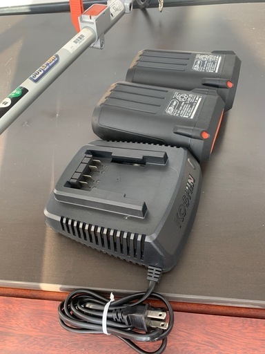 【ジモティー割引で最大15％OFF⭐️】工進 KOSHIN 草刈り機　PA-413　バッテリー×2・充電器付き
