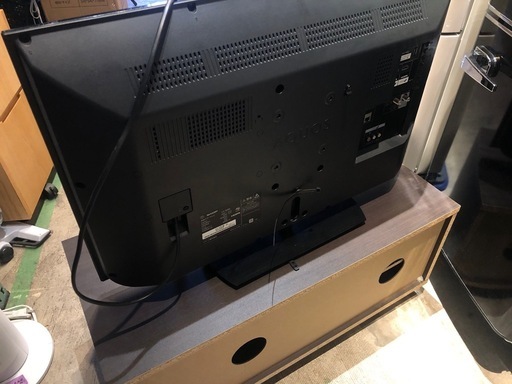 SHARP 液晶カラーテレビ　32インチ　テレビ台　セット