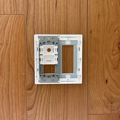 Panasonic アドバンスシリーズ　スイッチプレートの画像