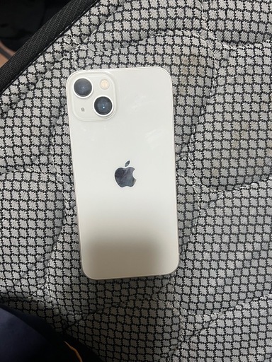 iPhone 13
