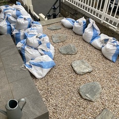 砂利と土の画像