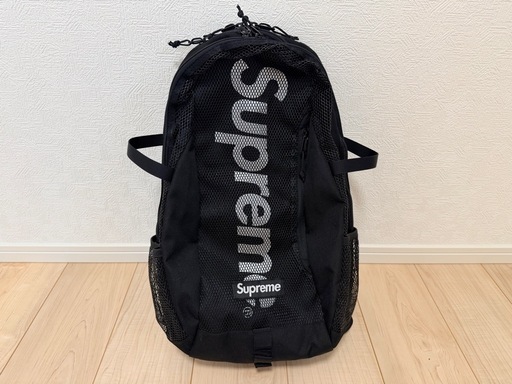 Supremeリュック　ブラック　シュプリームリュック　ステッカー付き