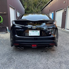 プリウスPHV GRスポーツの画像