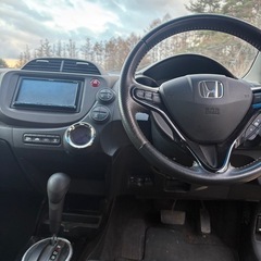 車検代分値下げ！燃費◎広い フィットシャトル ハイブリッド スタッドレス付き！の画像