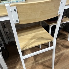 机　テーブル　ダイニングテーブル　椅子　無料の画像