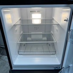 177⭐️2024年製美品★ツインバード　冷蔵庫　ミラー　ブラック　鏡　一人暮らし の画像